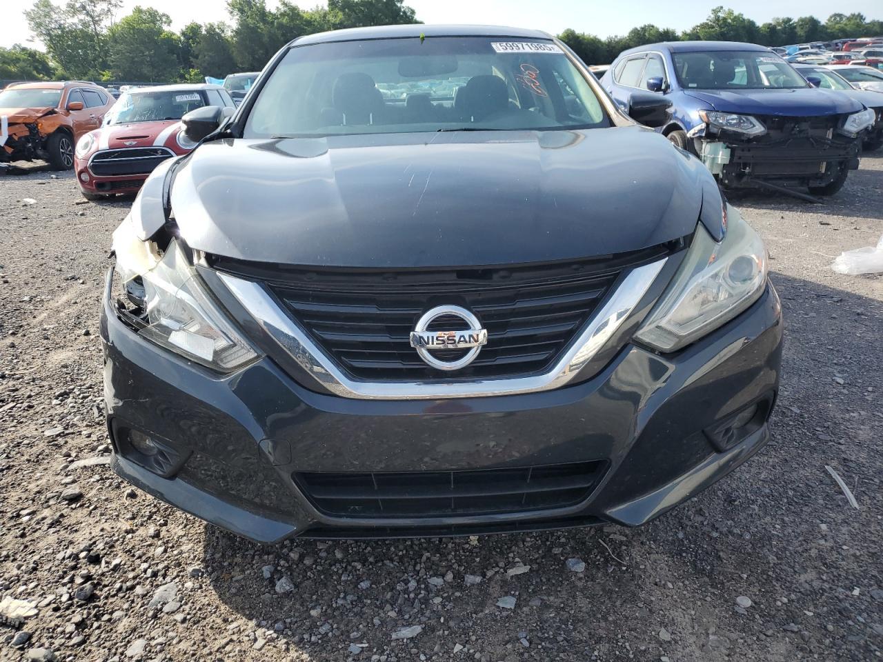 2016 Nissan Altima 2.5 - Image 5