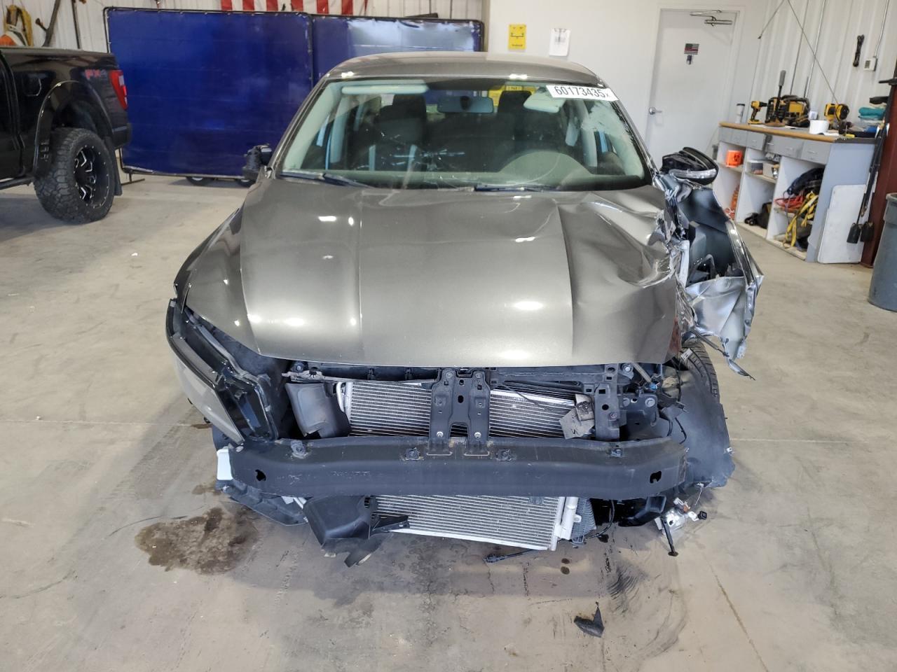 2016 Volkswagen Passat S - Image 5