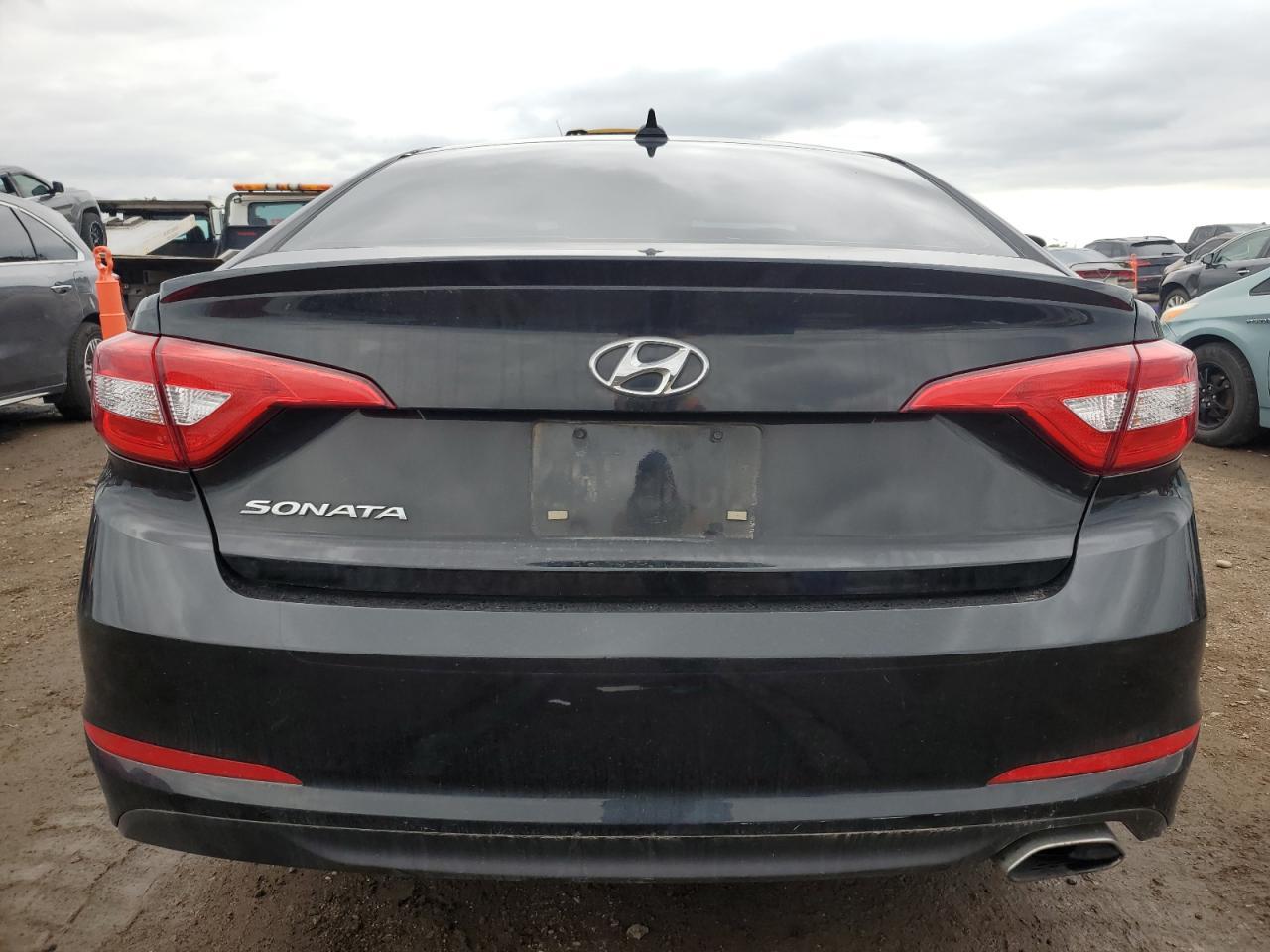 2015 Hyundai Sonata - Image 6