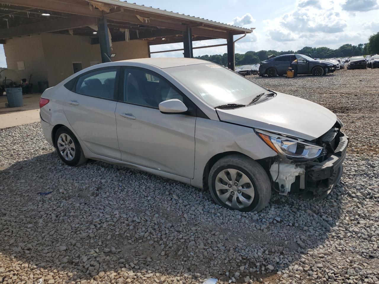 2016 Hyundai Accent Se - Фото 4