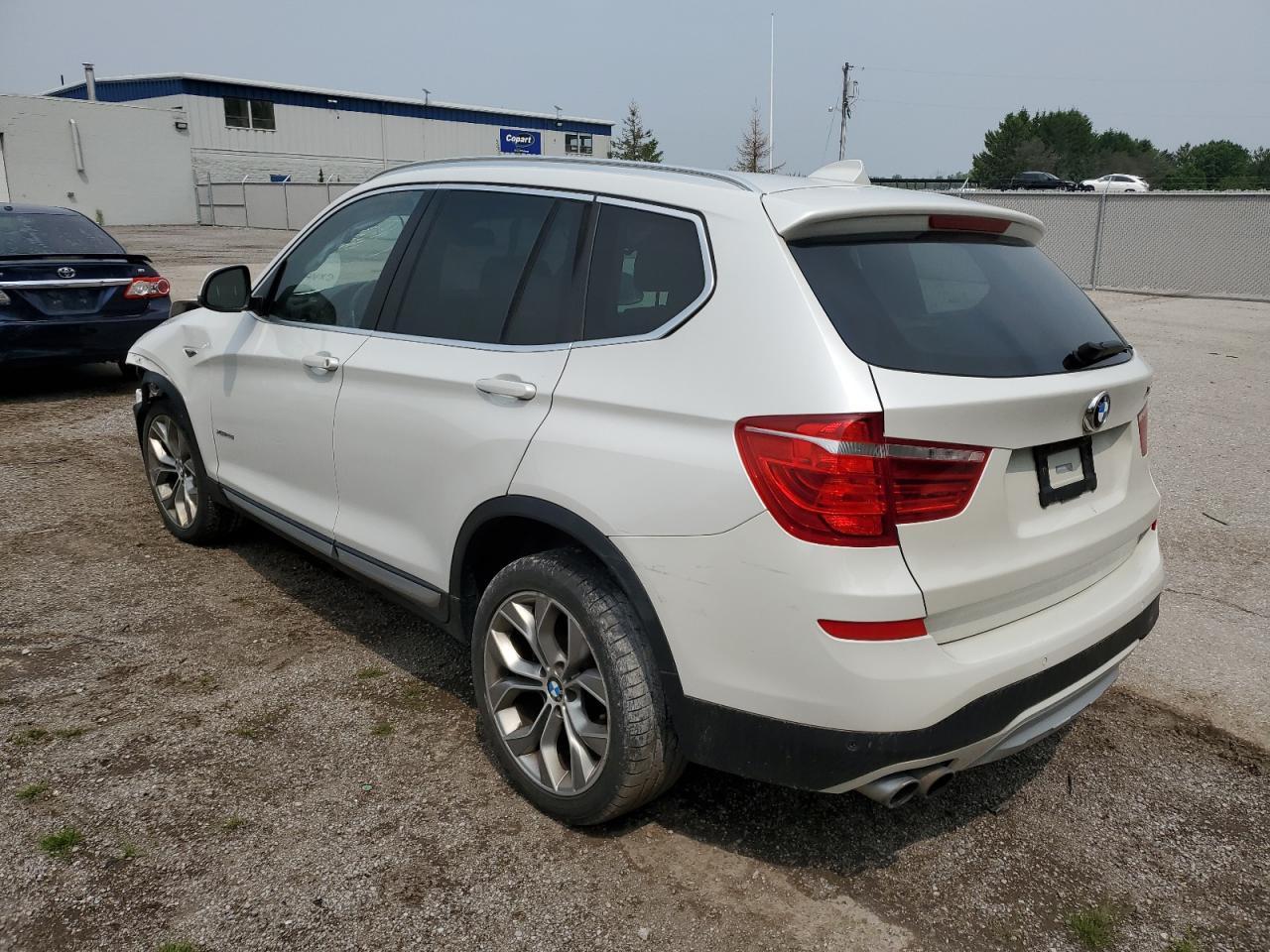 2017 BMW X3 xDrive28I - Фото 2
