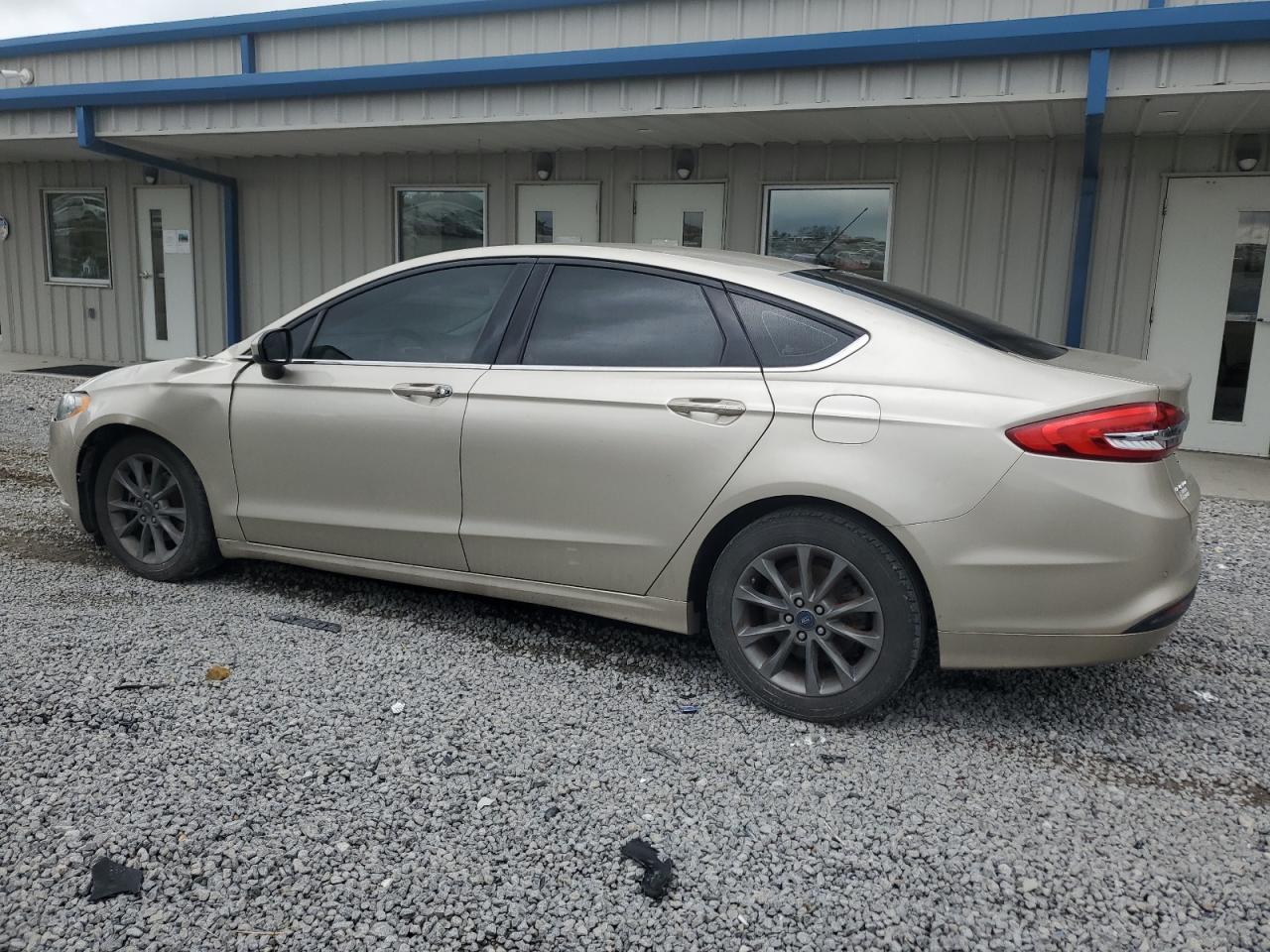 2017 Ford Fusion Se - Фото 2
