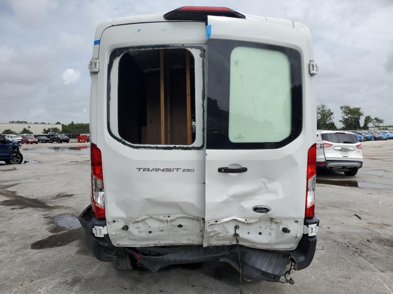 2019 Ford Transit T-250 - Фото 6