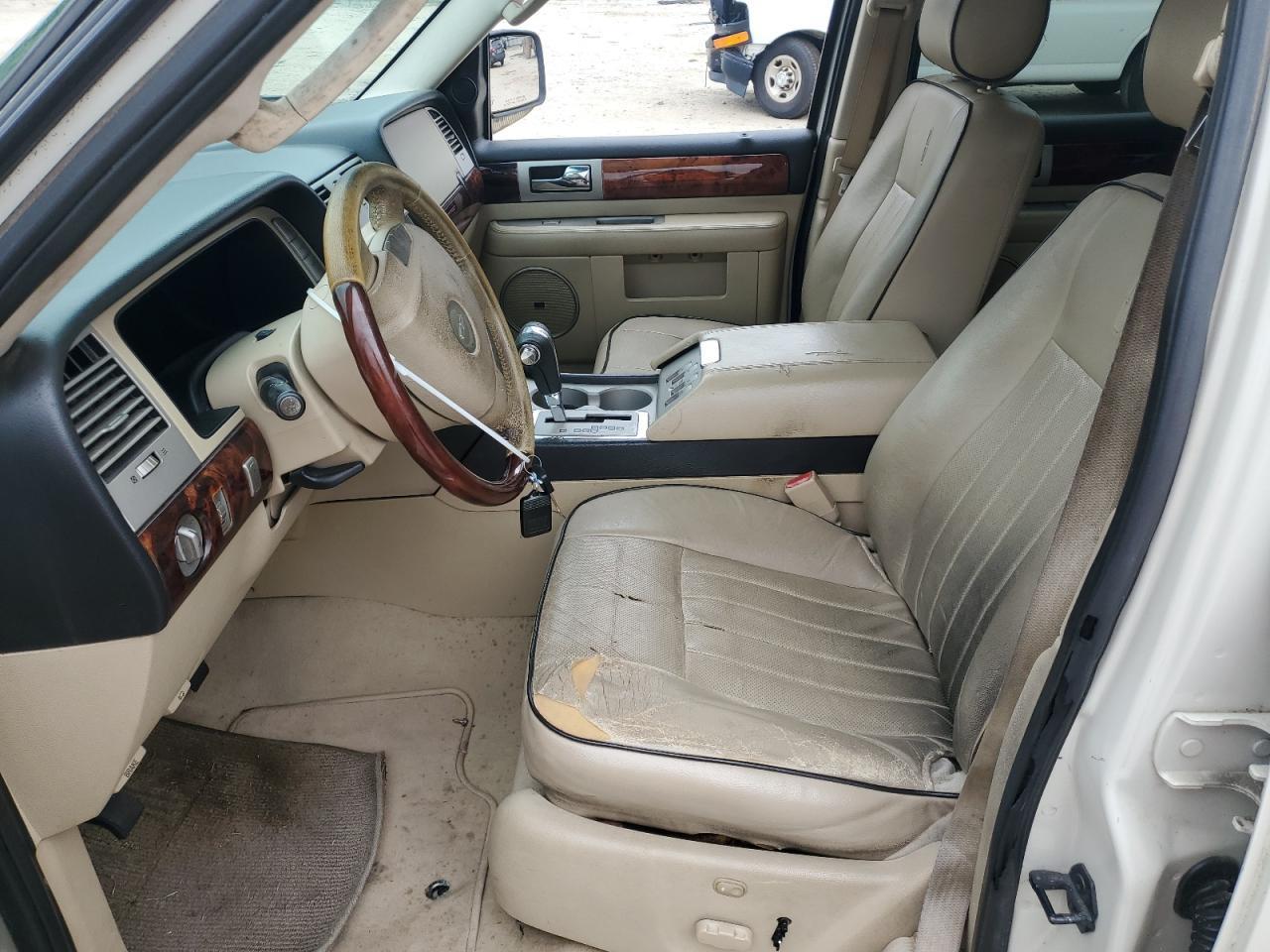 2005 Lincoln Navigator - Фото 7