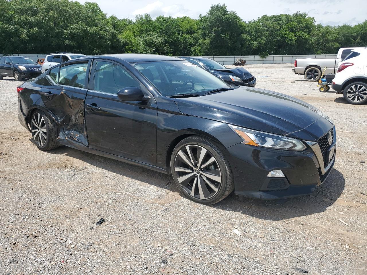 2022 Nissan Altima Sr - Image 4