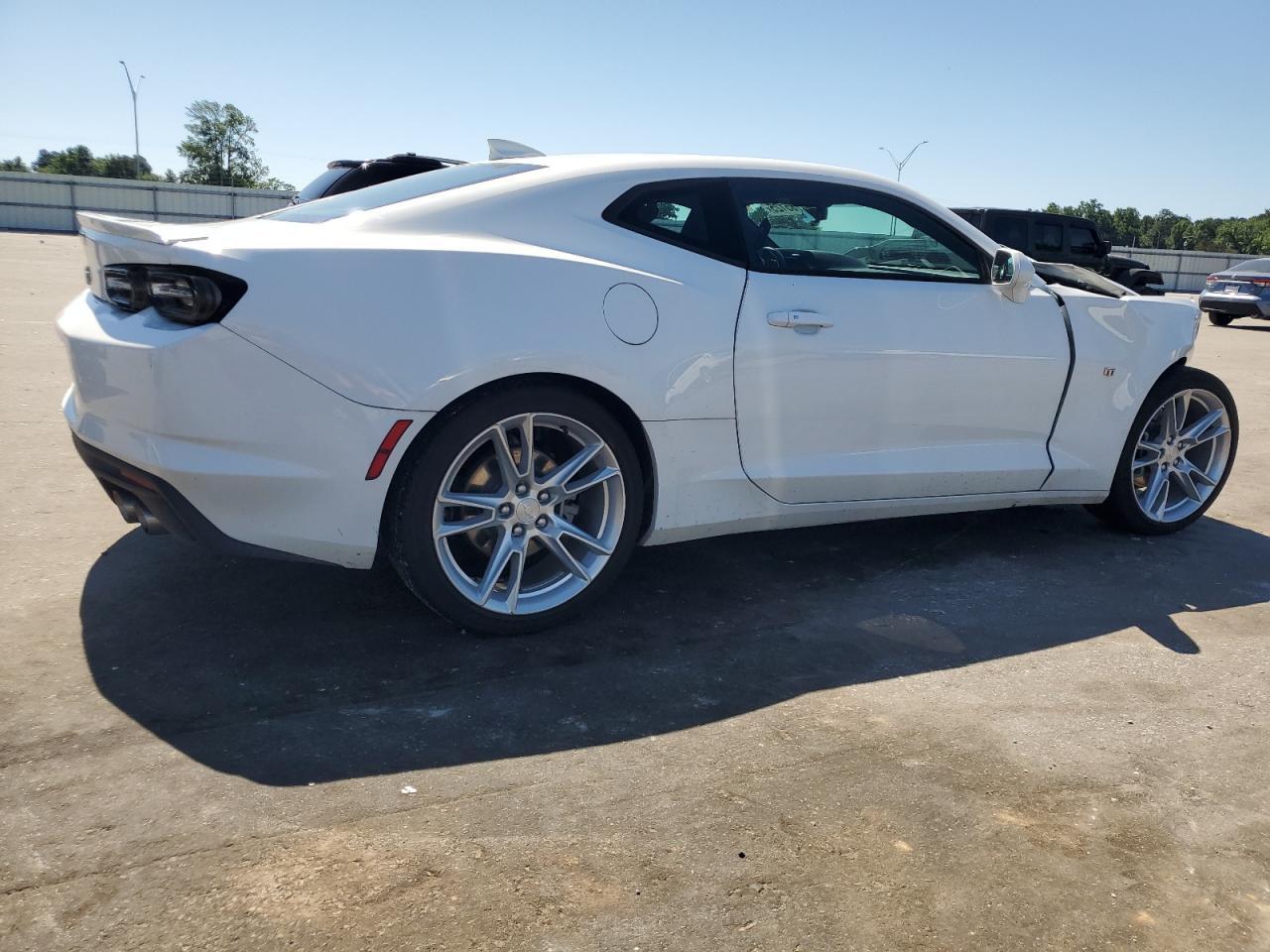 2023 Chevrolet Camaro Lt - Image 3