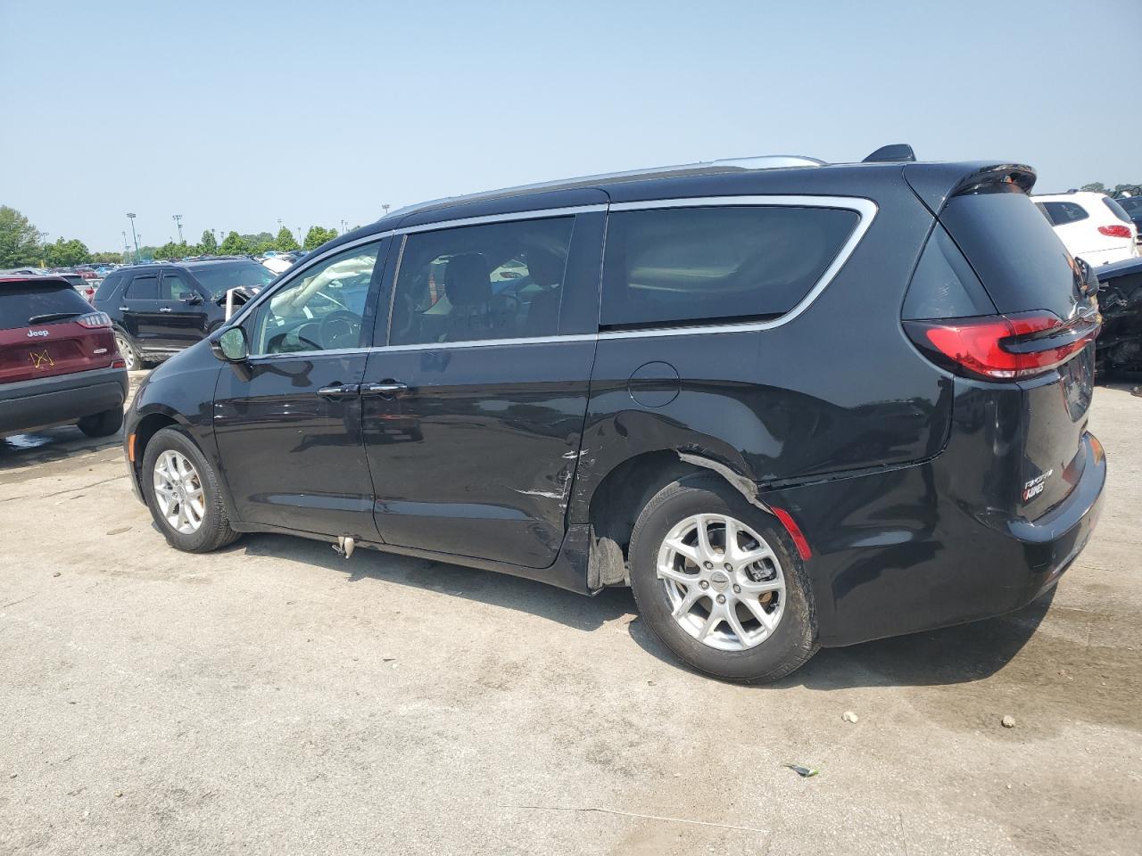 2021 Chrysler Pacifica Touring L - Фото 2