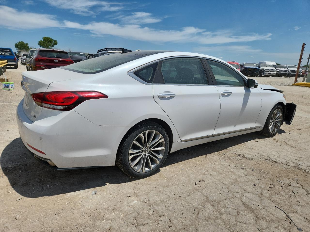 2015 Hyundai Genesis 3.8L - Фото 3
