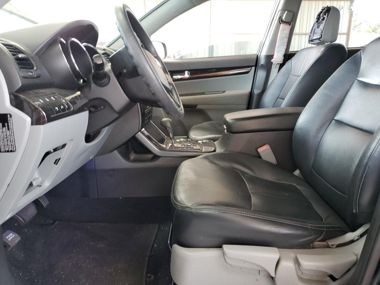 2012 Kia Sorento Base - Image 7