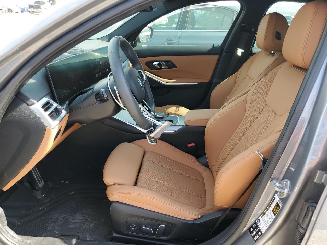 2025 BMW 330Xi - Фото 7