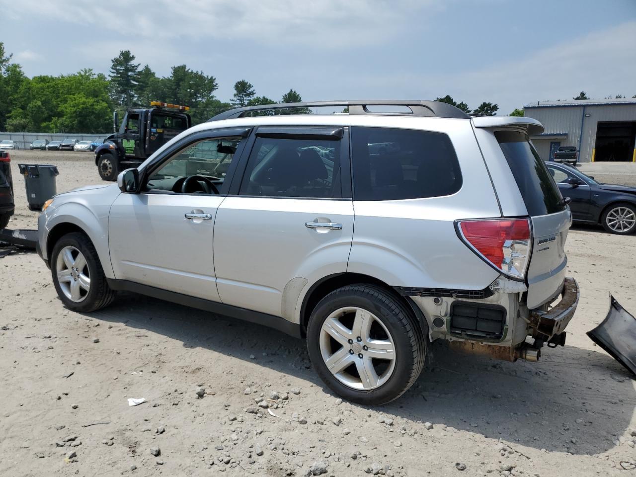 2010 Subaru Forester 2.5X Premium - Image 2