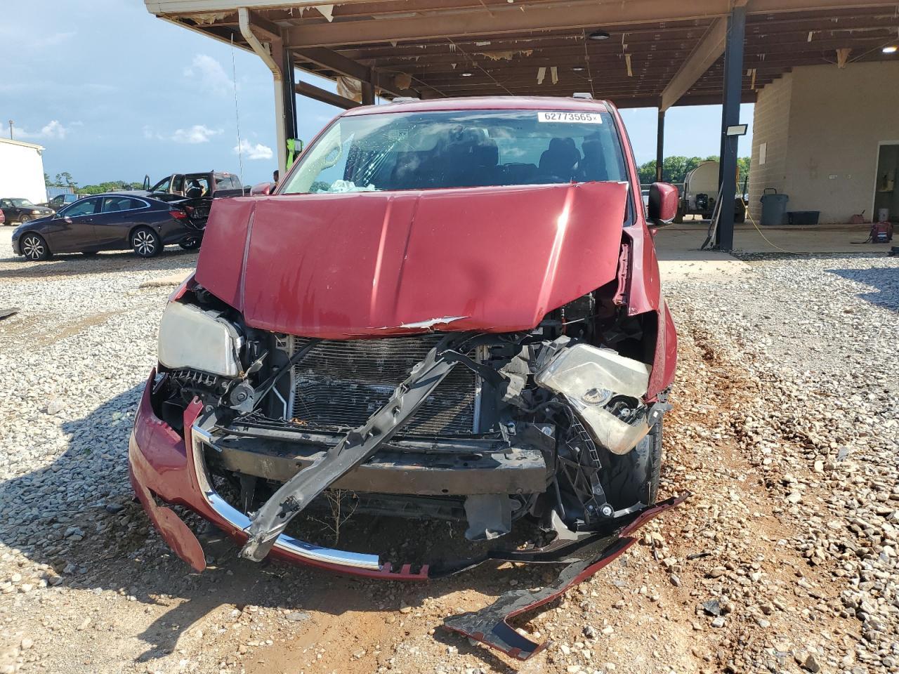 2014 Chrysler Town & Country Touring - Image 5