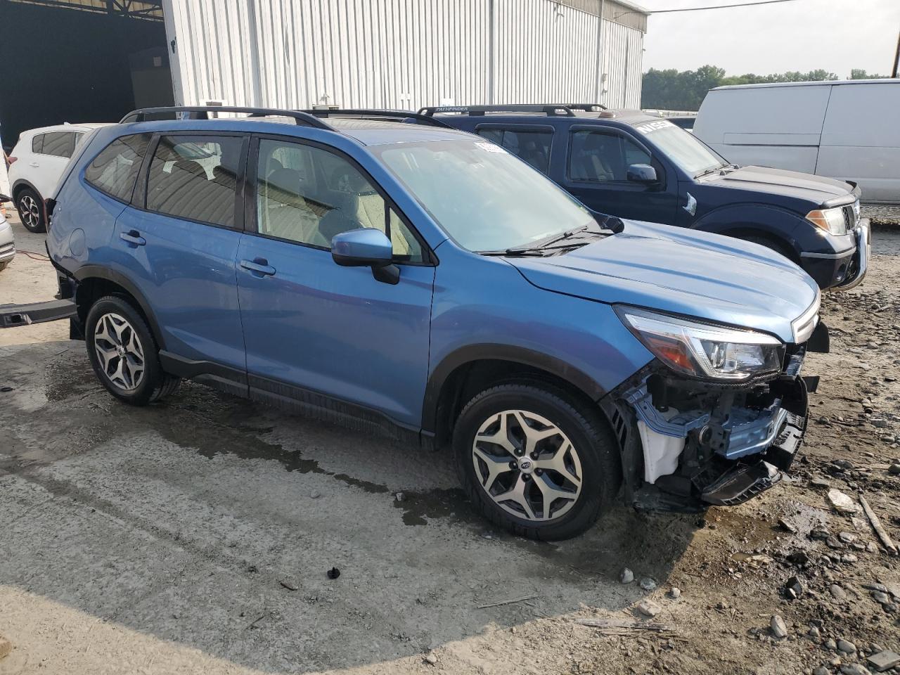2020 Subaru Forester Premium - Фото 4