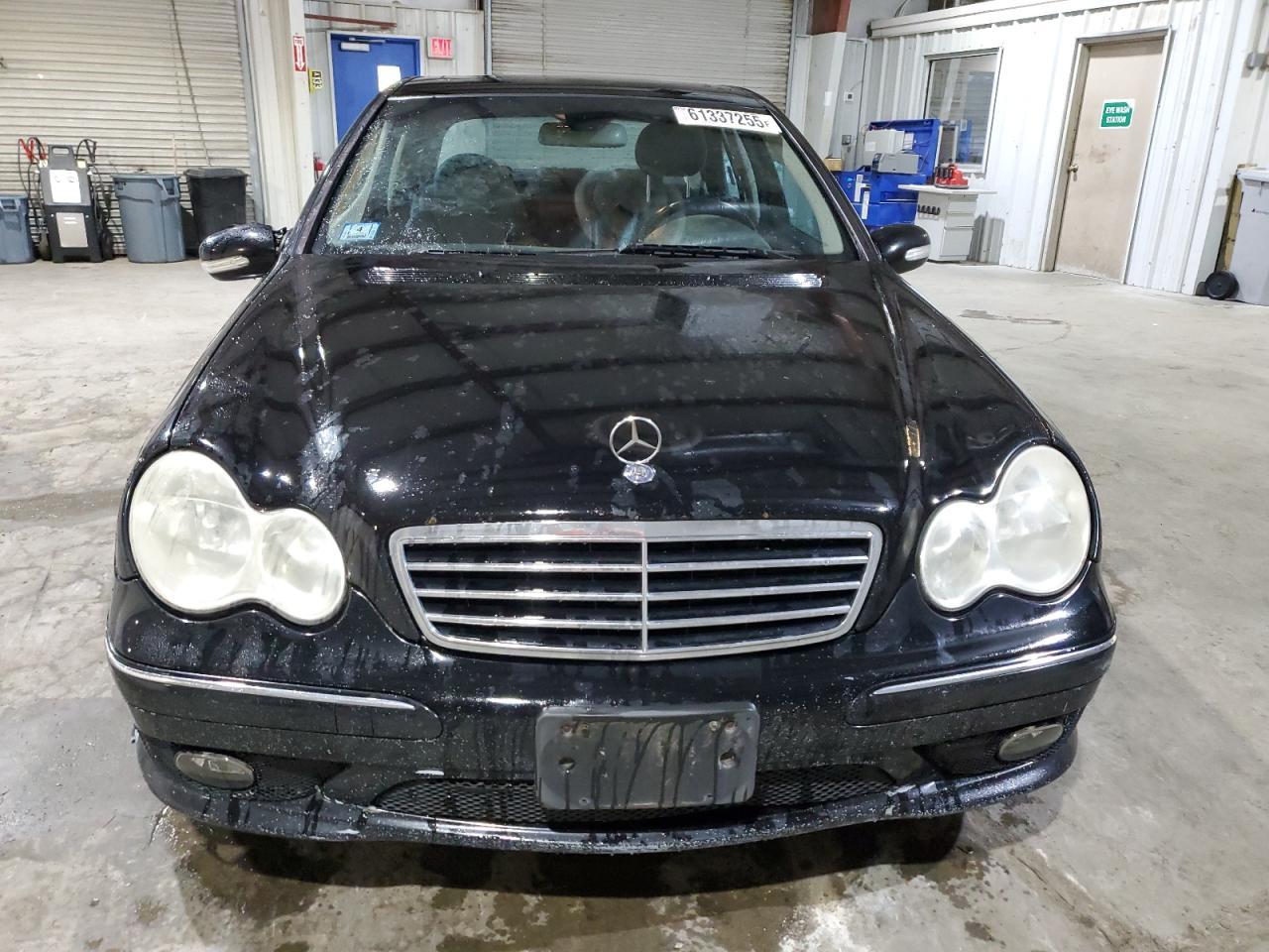 2005 Mercedes-Benz C 320 - Image 5