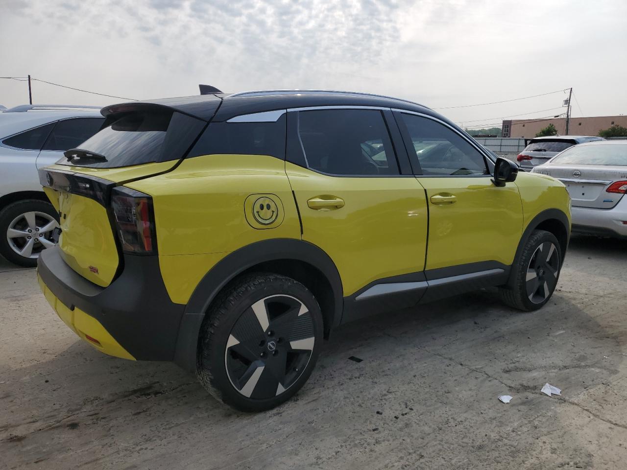 2025 Nissan Kicks Sr - Фото 3