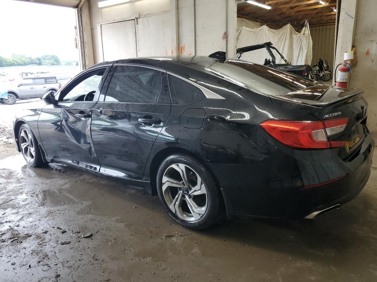 2018 Honda Accord Sport - Фото 2