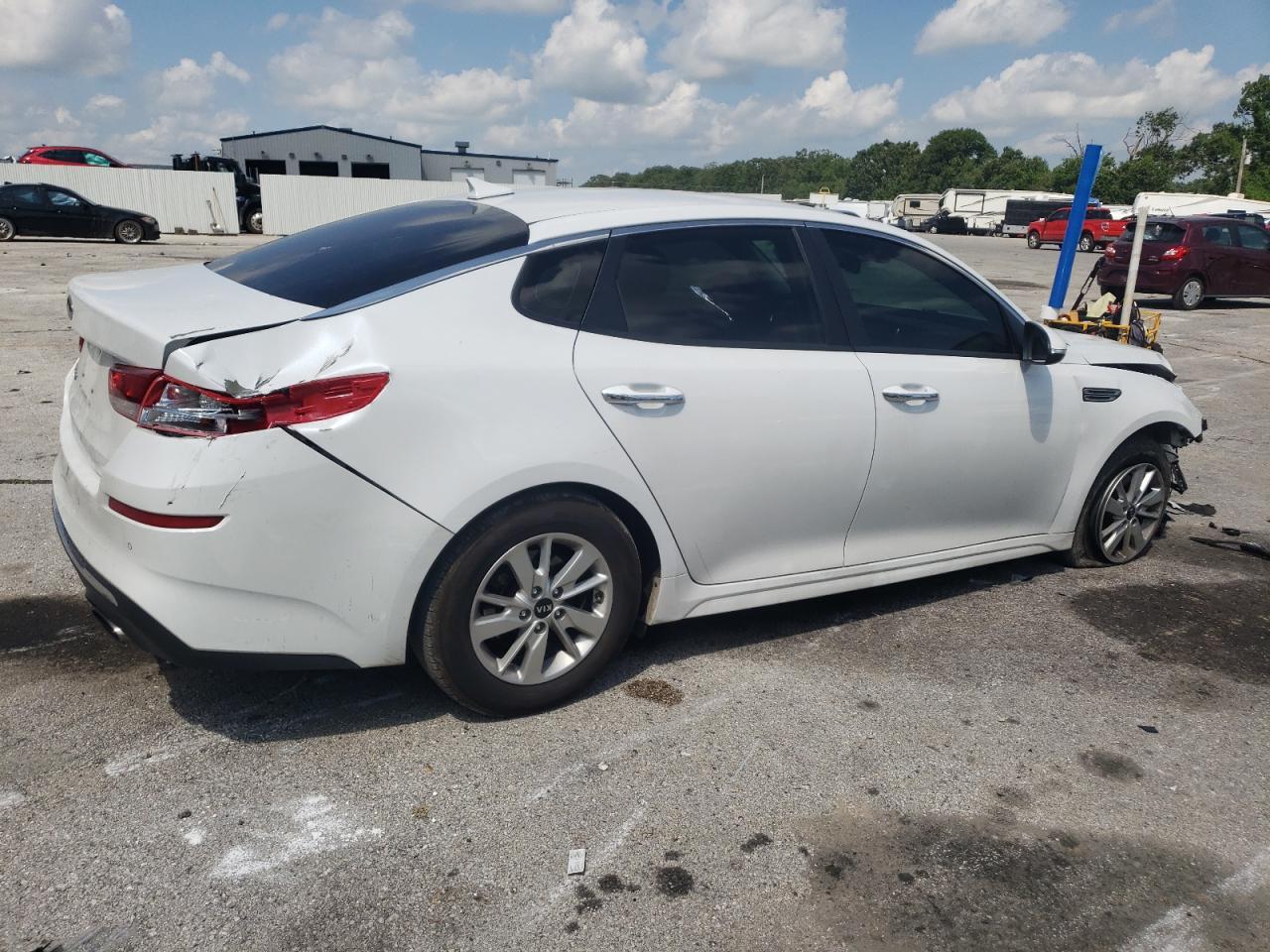 2019 Kia Optima Lx - Image 3
