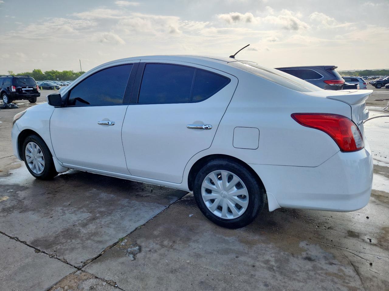 2017 Nissan Versa S - Image 2