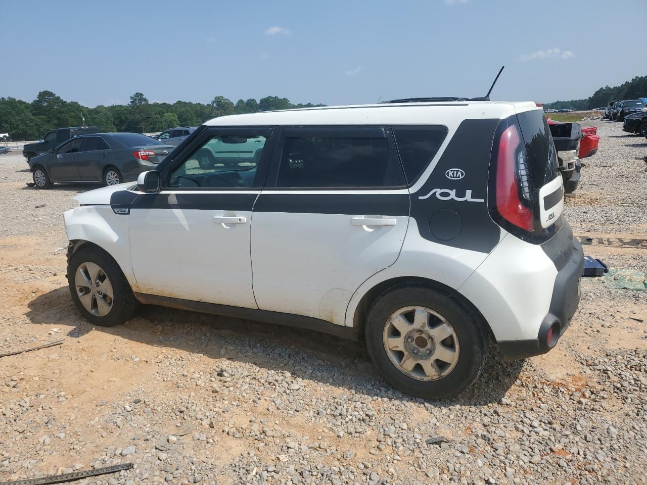 2016 Kia Soul - Image 2