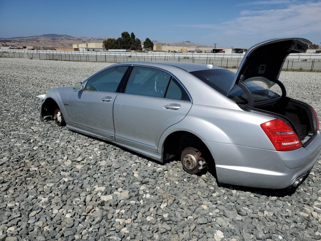 2007 Mercedes-Benz S 550 - Image 2