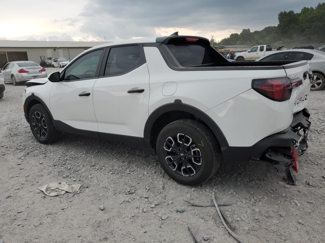 2024 Hyundai Santa Cruz Se - Image 2