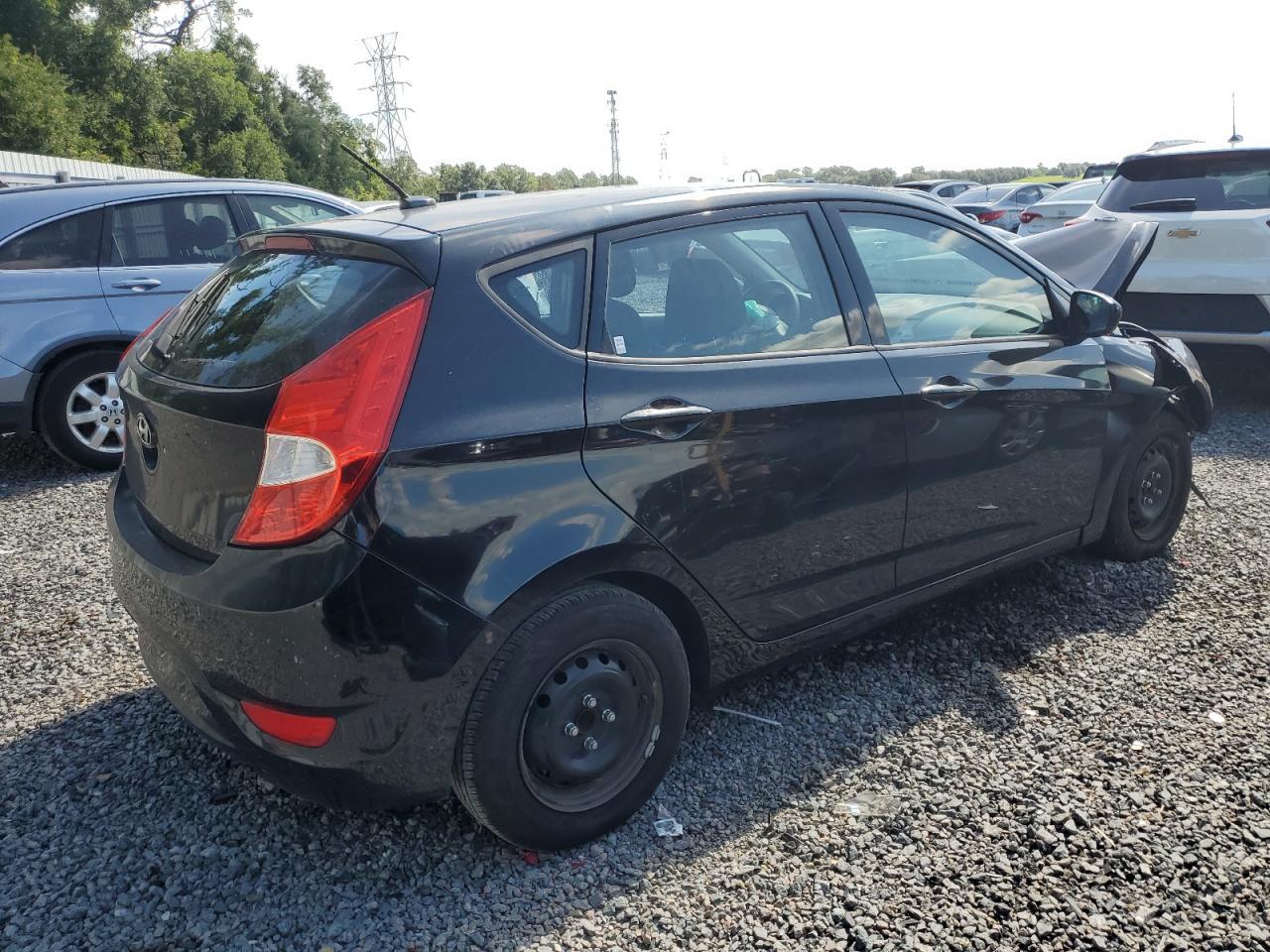 2017 Hyundai Accent Se - Фото 3