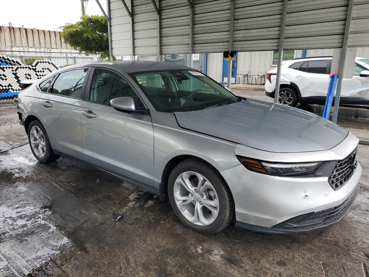 2025 Honda Accord Lx - Фото 4