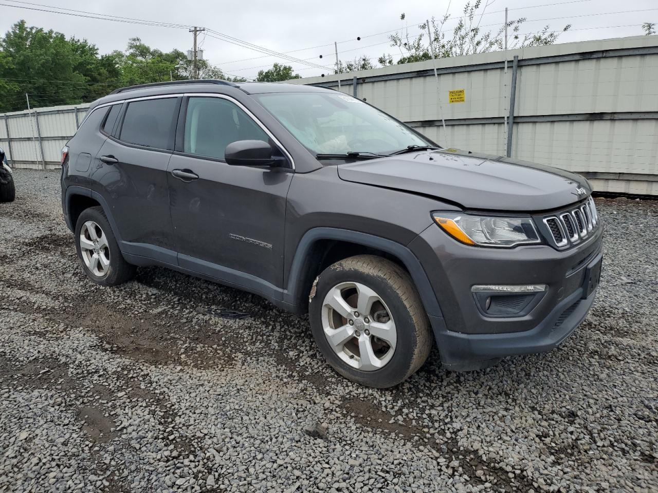 2018 Jeep Compass Latitude - Image 4