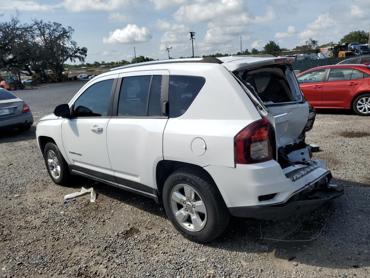 2014 Jeep Compass Sport - Фото 2
