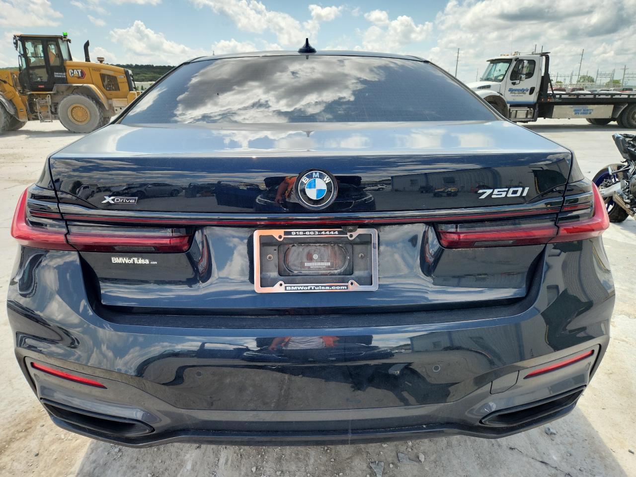 2020 BMW 750 Xi - Фото 6