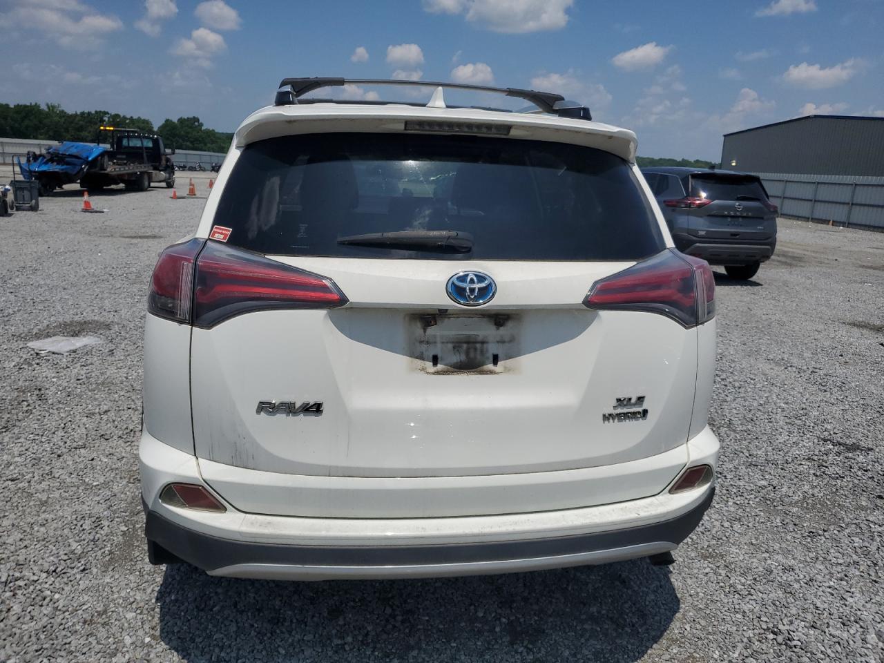 2016 Toyota Rav4 Hv Xle - Фото 6