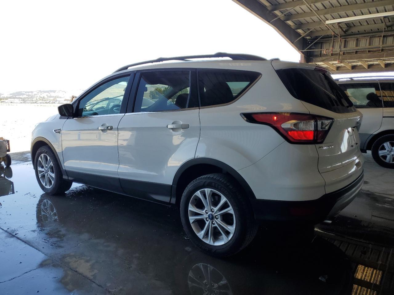2018 Ford Escape Se - Image 2
