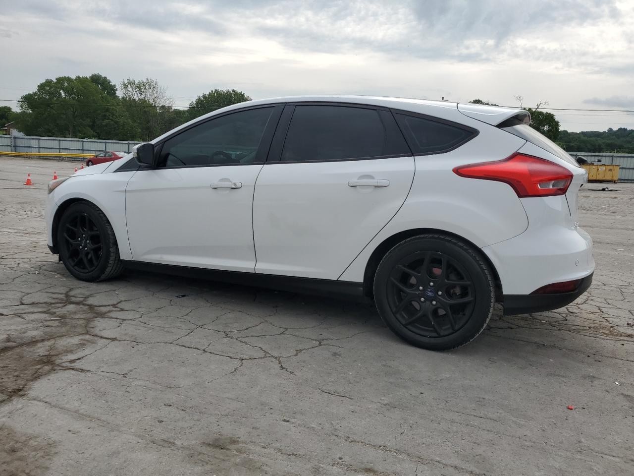 2016 Ford Focus Se - Фото 2