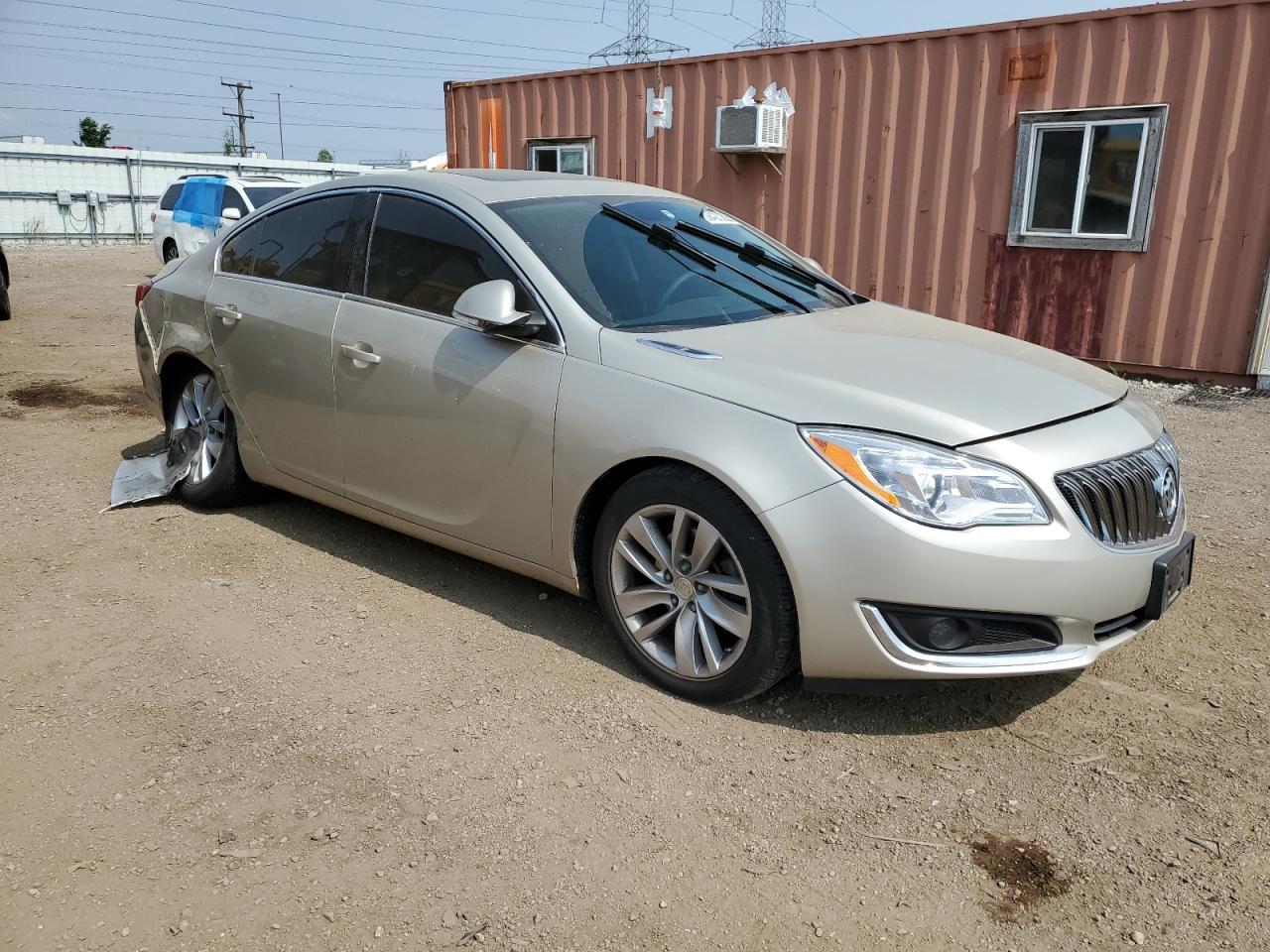 2016 Buick Regal - Image 4