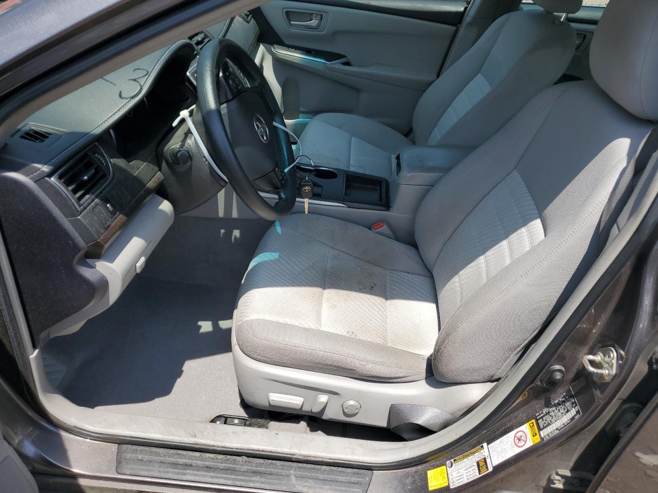 2016 Toyota Camry Le - Фото 7