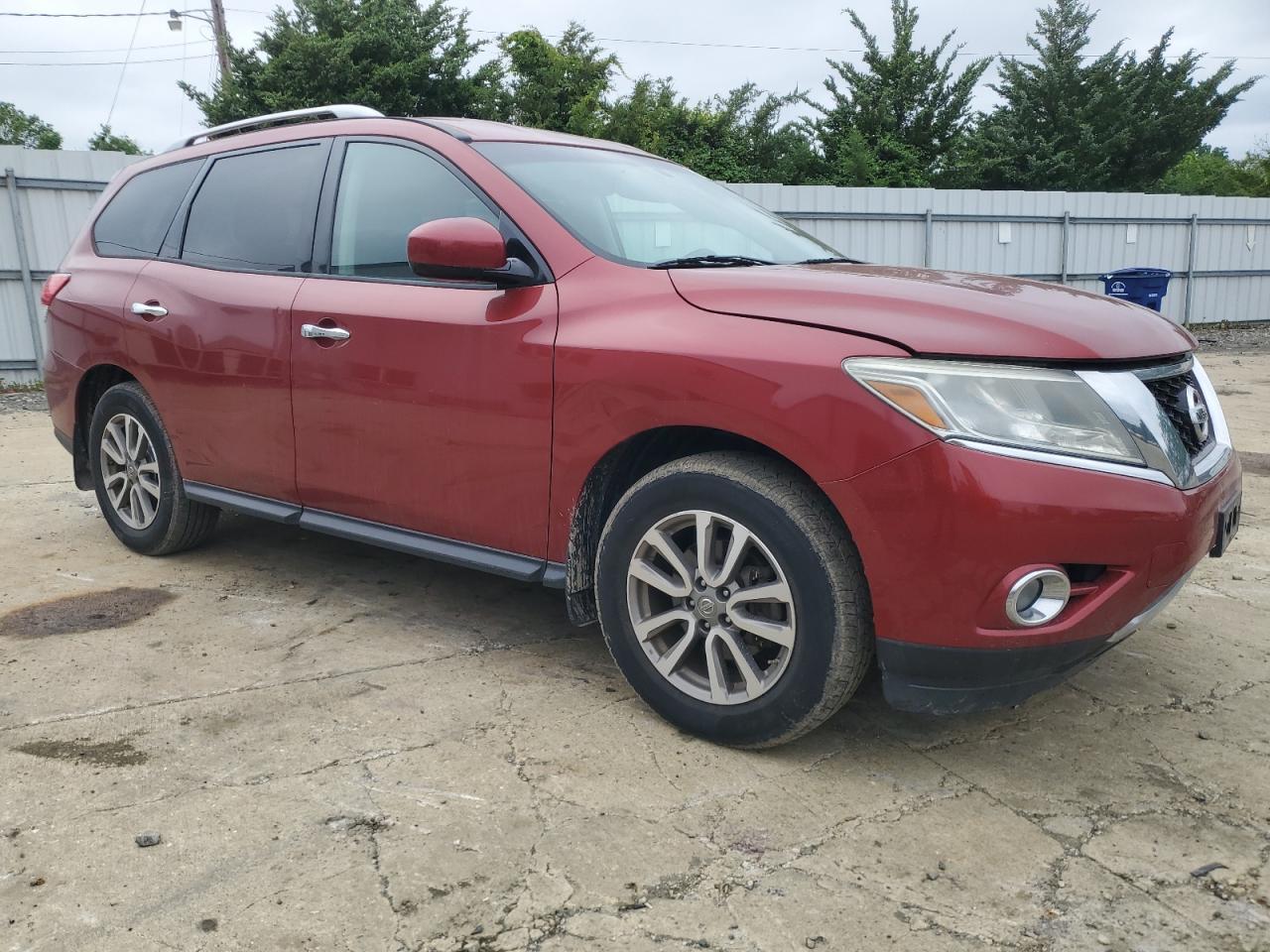 2015 Nissan Pathfinder S - Image 4