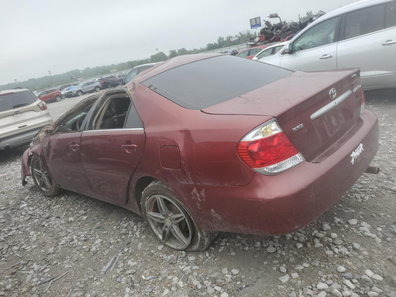 2006 Toyota Camry Le - Image 2