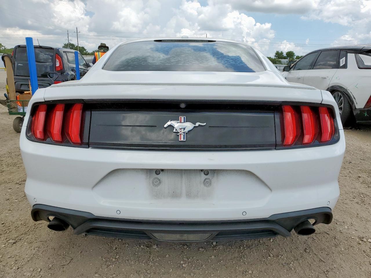 2019 Ford Mustang - Фото 6