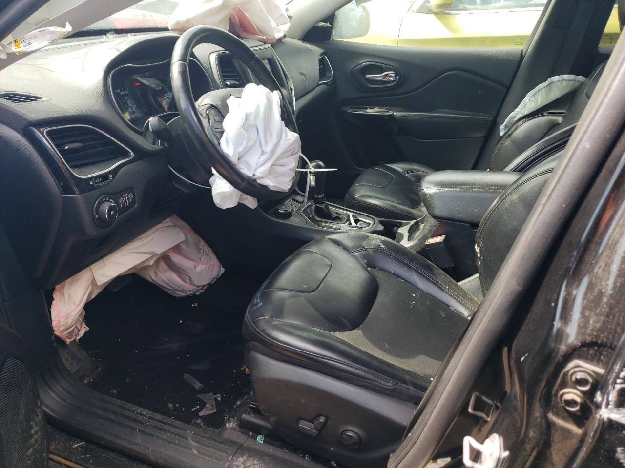 2019 Jeep Cherokee Latitude Plus - Фото 7