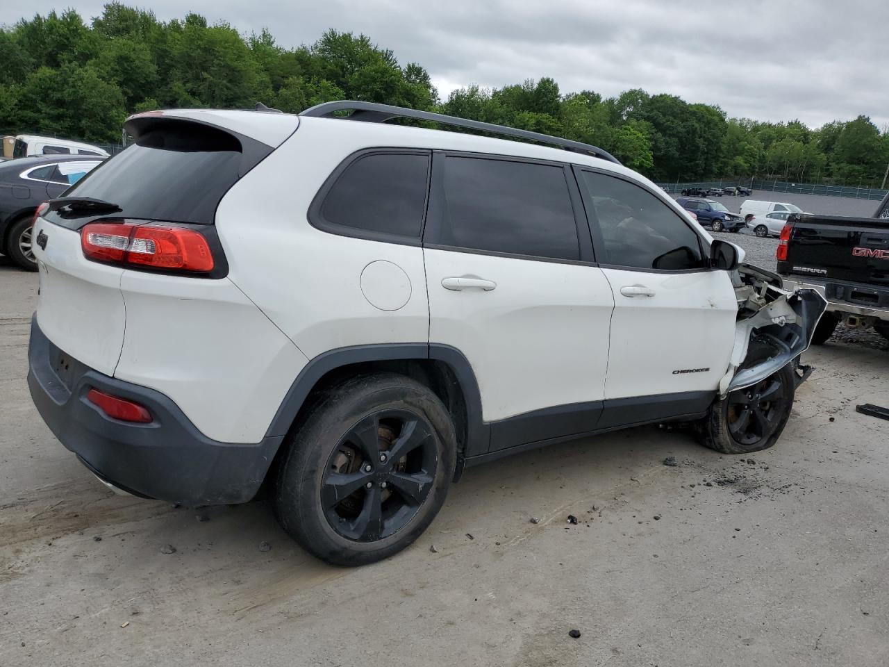 2015 Jeep Cherokee Latitude - Фото 3