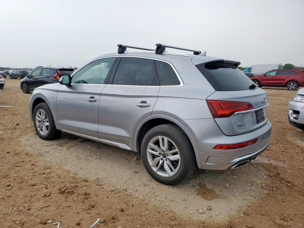 2022 Audi Q5 Premium 45 - Фото 2
