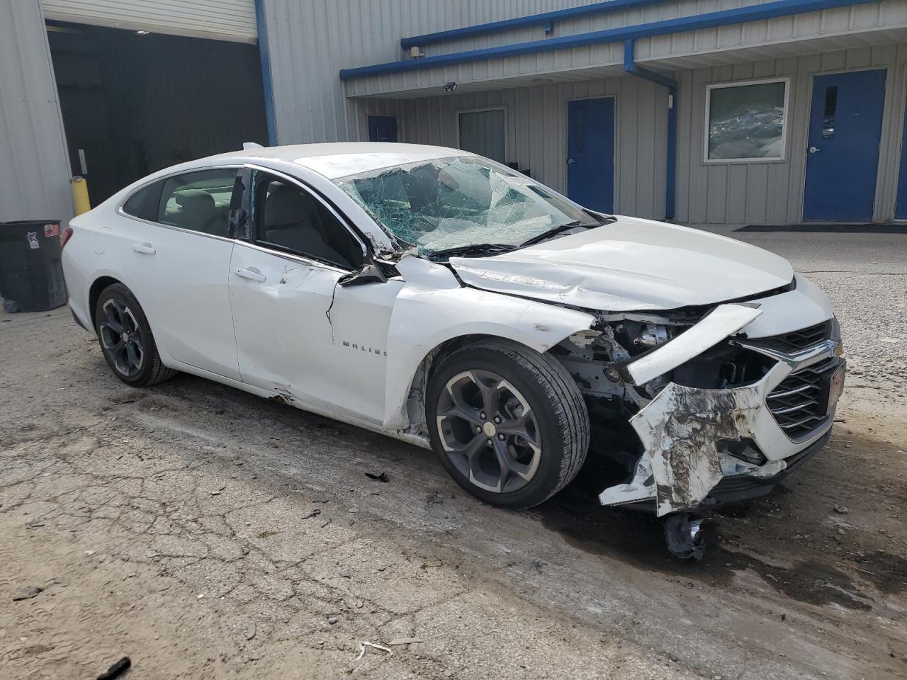 2022 Chevrolet Malibu Lt - Фото 4