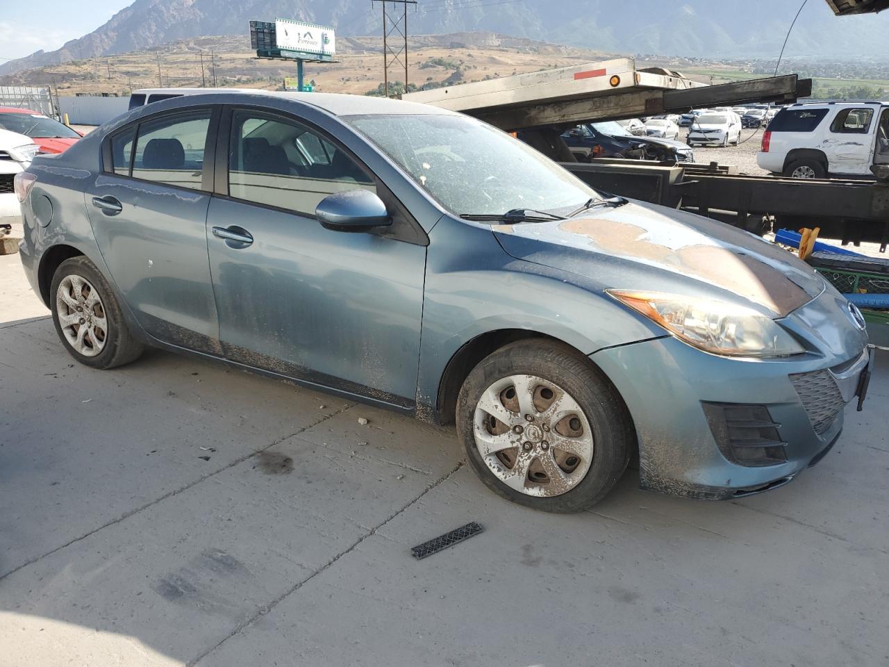 2010 Mazda 3 I - Image 4