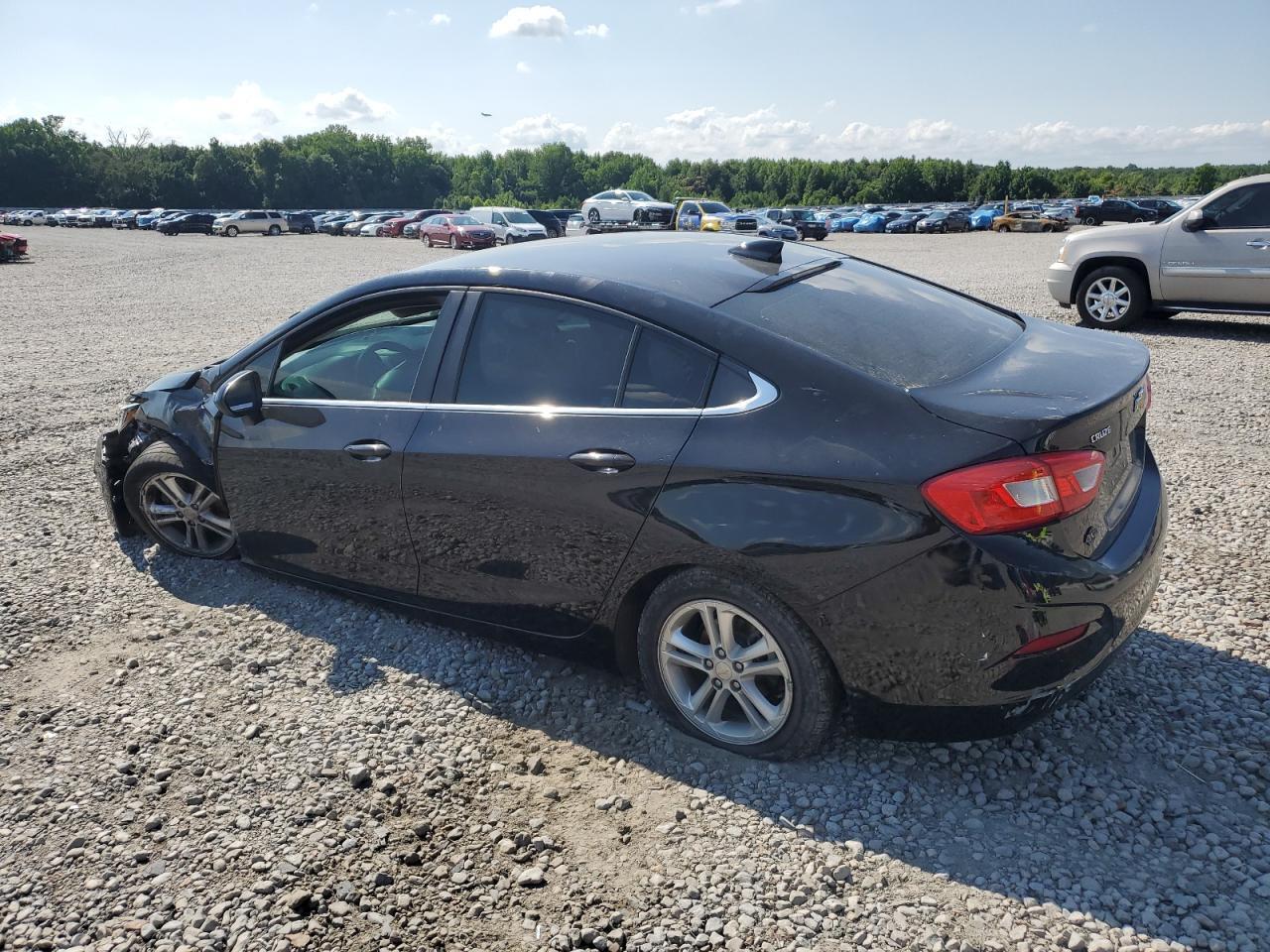 2016 Chevrolet Cruze Lt - Image 2