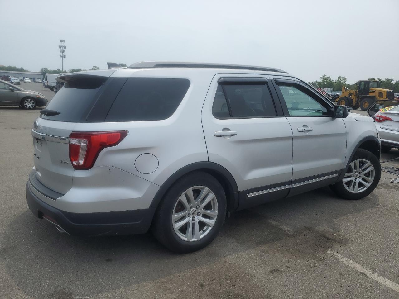 2018 Ford Explorer Xlt - Фото 3