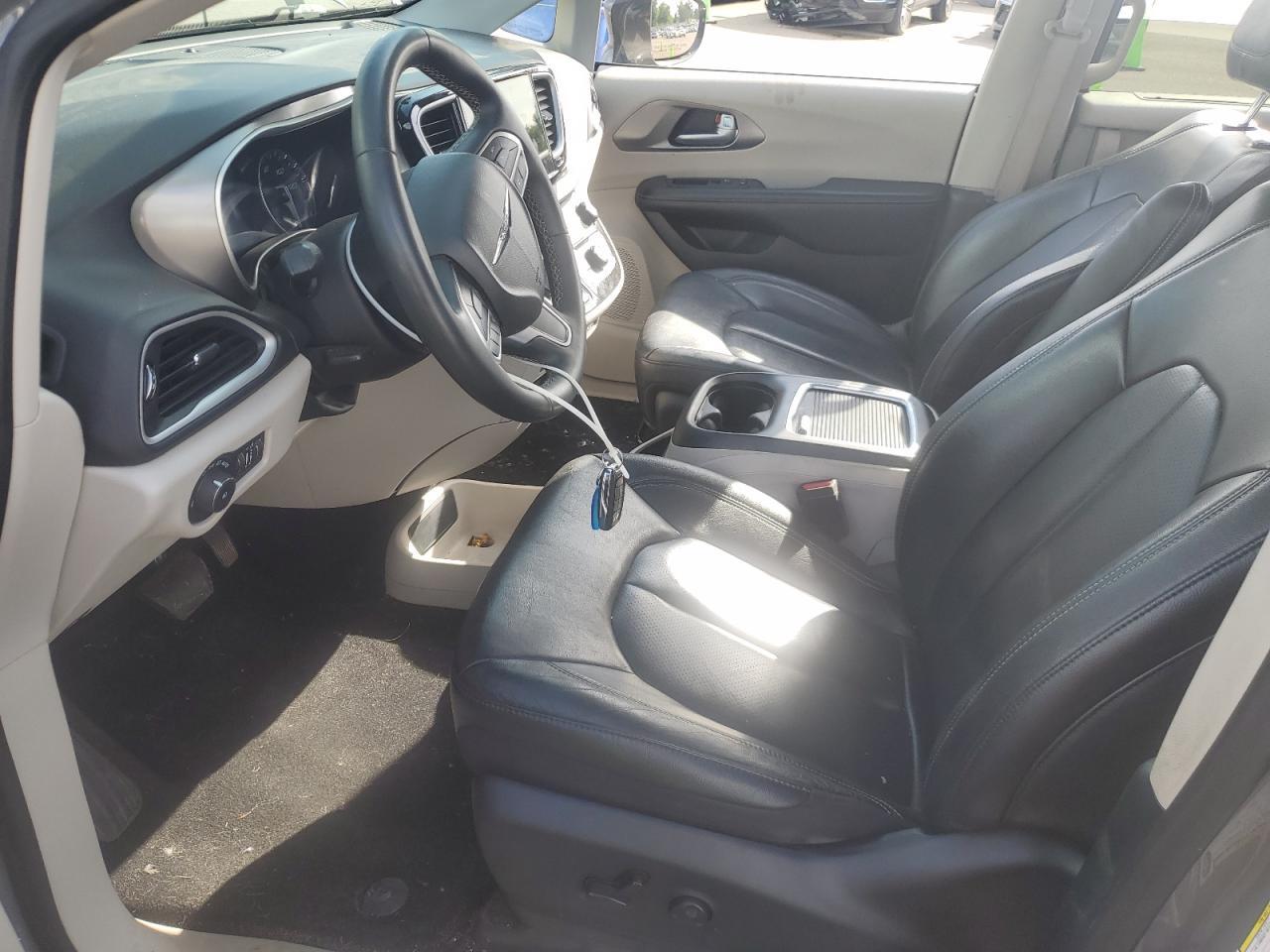 2022 Chrysler Pacifica Touring L - Фото 7