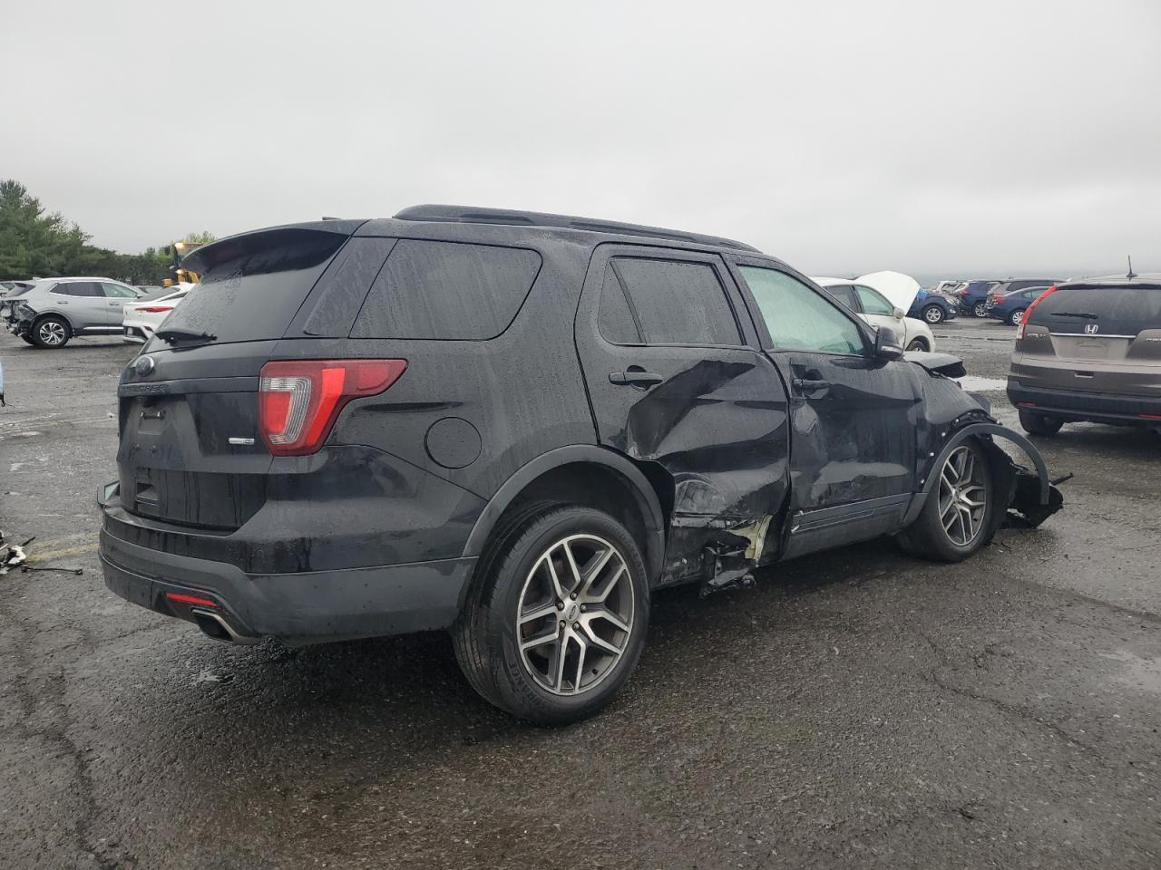 2016 Ford Explorer Sport - Image 3