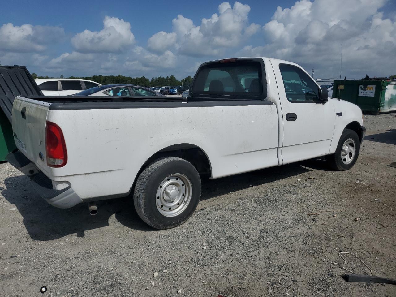 2001 Ford F150 - Image 3