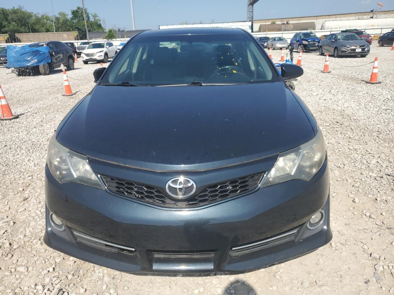 2014 Toyota Camry L - Фото 5