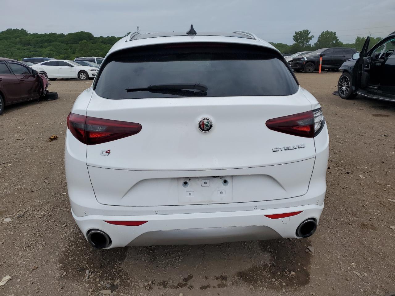 2021 Alfa Romeo Stelvio Ti - Фото 6